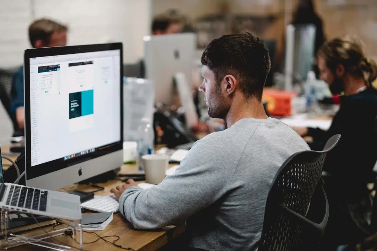 Menggapai Kesuksesan dalam Dunia Digital Marketing melalui Sertifikasi Profesional Terpercaya